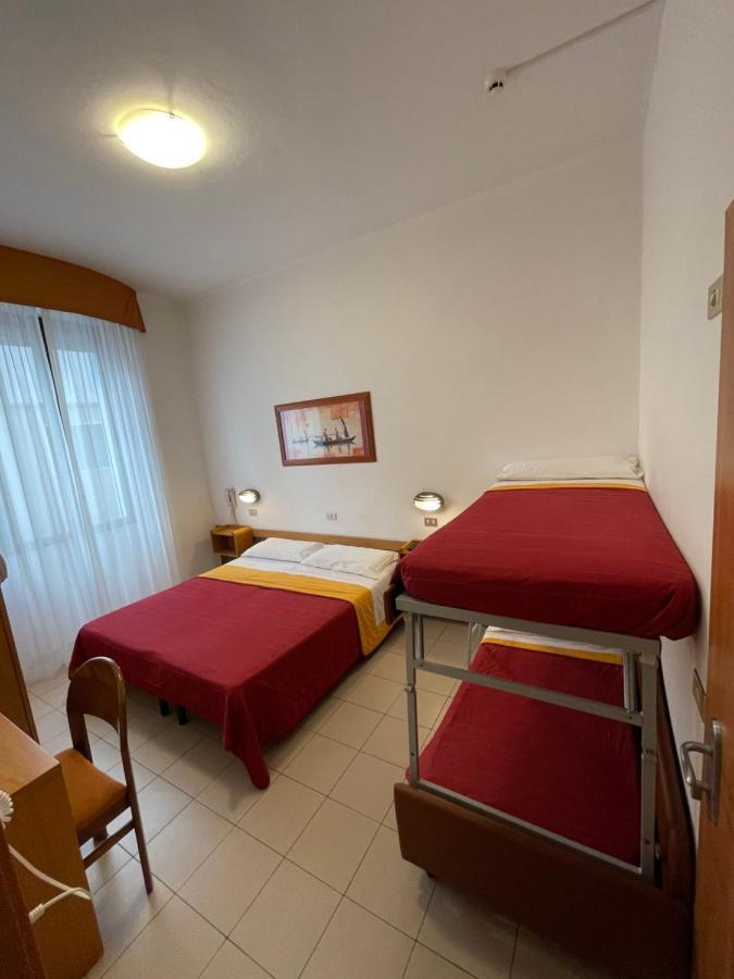 Hotel Arpa Rimini Eksteriør billede