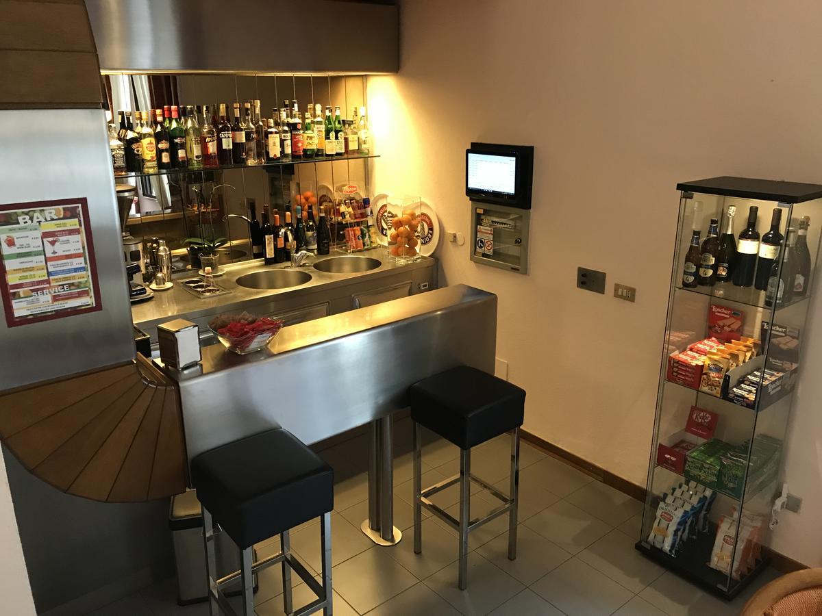 Hotel Arpa Rimini Eksteriør billede
