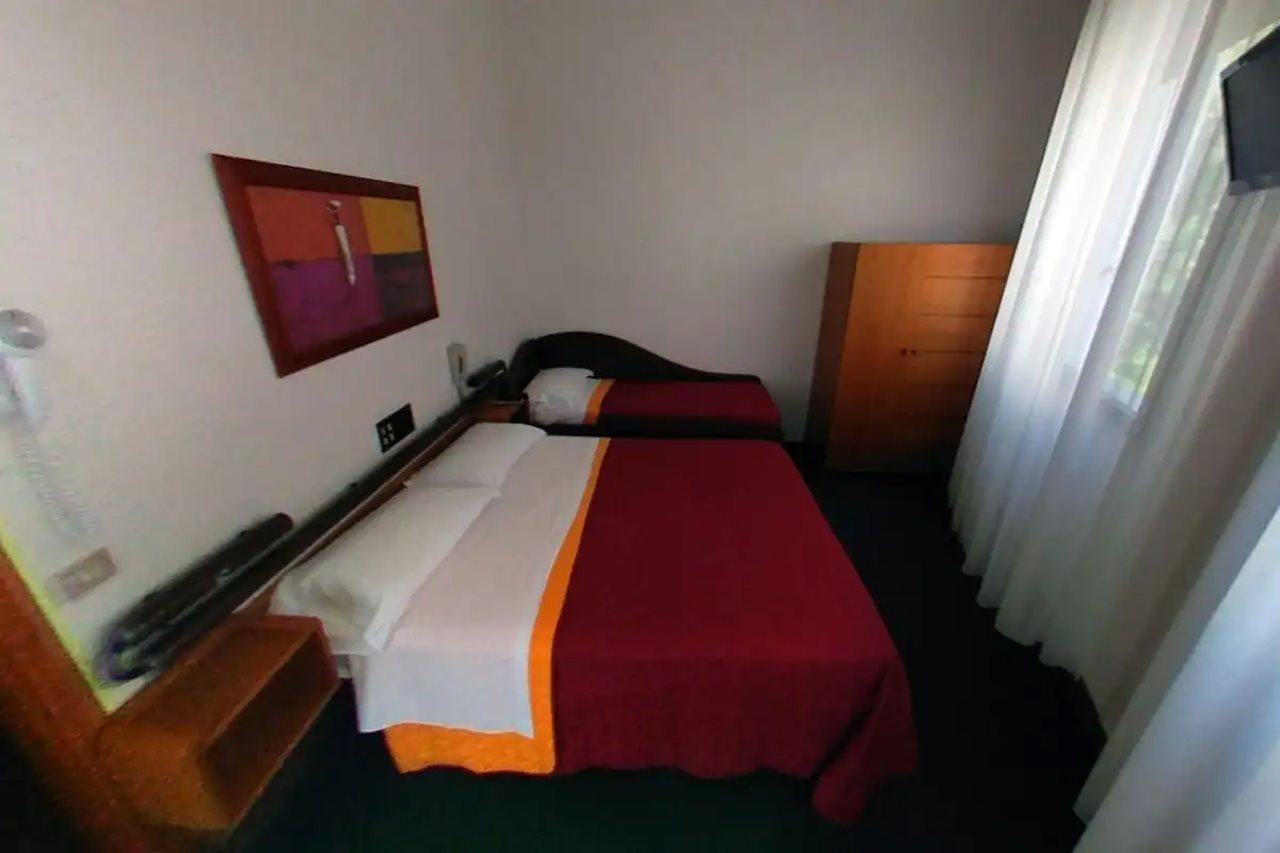 Hotel Arpa Rimini Eksteriør billede