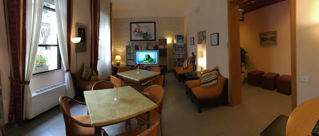 Hotel Arpa Rimini Eksteriør billede