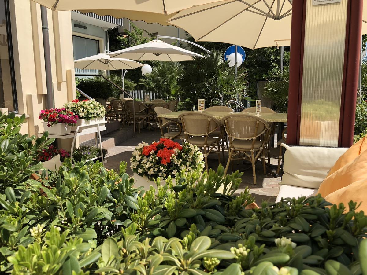 Hotel Arpa Rimini Eksteriør billede